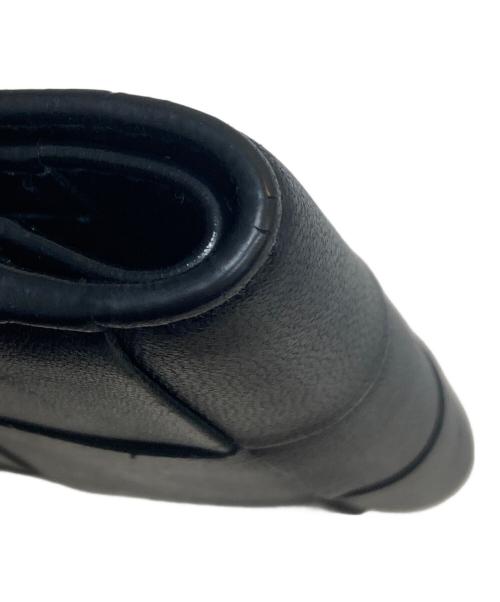 BOTTEGA VENETA（ボッテガベネタ）BOTTEGA VENETA (ボッテガベネタ) 2つ折り財布 ブラックの古着・服飾アイテム