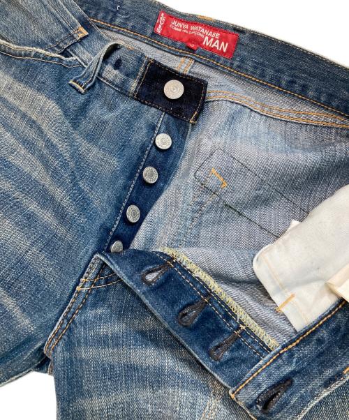 COMME des GARCONS JUNYA WATANABE MAN（コム デ ギャルソン ジュンヤ ワタナベ マン）COMME des GARCONS JUNYA WATANABE MAN (コム デ ギャルソン ジュンヤ ワタナベ マン) LEVI'S (リーバイス) ストレートデニムパンツ インディゴ サイズ:SIZE Sの古着・服飾アイテム