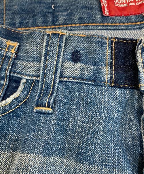 COMME des GARCONS JUNYA WATANABE MAN（コム デ ギャルソン ジュンヤ ワタナベ マン）COMME des GARCONS JUNYA WATANABE MAN (コム デ ギャルソン ジュンヤ ワタナベ マン) LEVI'S (リーバイス) ストレートデニムパンツ インディゴ サイズ:SIZE Sの古着・服飾アイテム