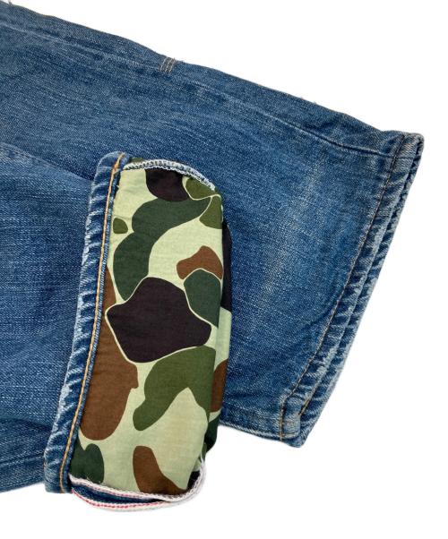 COMME des GARCONS JUNYA WATANABE MAN（コム デ ギャルソン ジュンヤ ワタナベ マン）COMME des GARCONS JUNYA WATANABE MAN (コム デ ギャルソン ジュンヤ ワタナベ マン) LEVI'S (リーバイス) ストレートデニムパンツ インディゴ サイズ:SIZE Sの古着・服飾アイテム