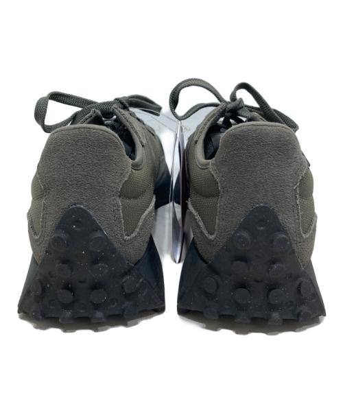 NEW BALANCE（ニューバランス）NEW BALANCE (ニューバランス) 327ローカットスニーカー グレー サイズ:27.5 未使用品の古着・服飾アイテム