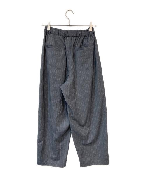 JOURNAL STANDARD relume（ジャーナルスタンダード レリューム）JOURNAL STANDARD relume (ジャーナルスタンダード レリューム) ピンストライプカーブイージー グレー サイズ:SIZE 38の古着・服飾アイテム