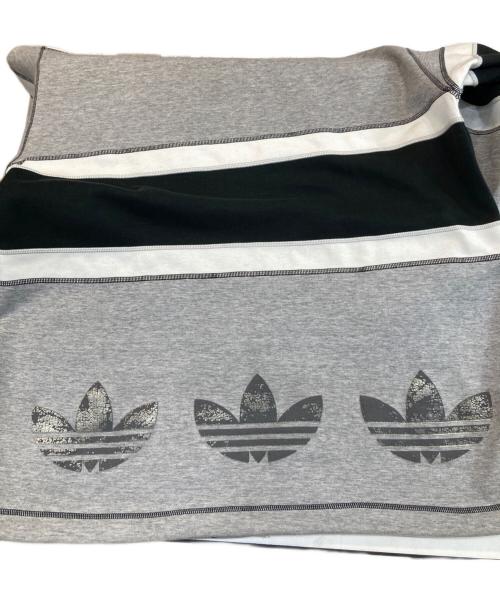 adidas（アディダス）adidas (アディダス) ハイネックスウェット グレー サイズ:Lの古着・服飾アイテム
