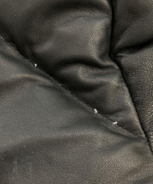 AVIREX（アヴィレックス）AVIREX (アヴィレックス) ラムレザーダウンジャケット ブラック サイズ:SIZE Mの古着・服飾アイテム