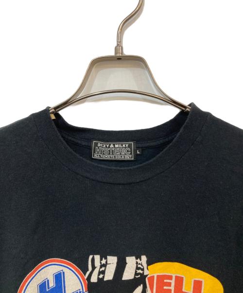 hysterics（ヒステリックス）hysterics (ヒステリックス) CAR LOGO CAMERA GIRL T-SHIRT ブラック サイズ:Lの古着・服飾アイテム