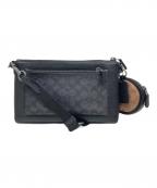 COACHコーチ）の古着「ホールデン クロスボディ・ブロックド シグネチャー キャンバス」｜ブラック