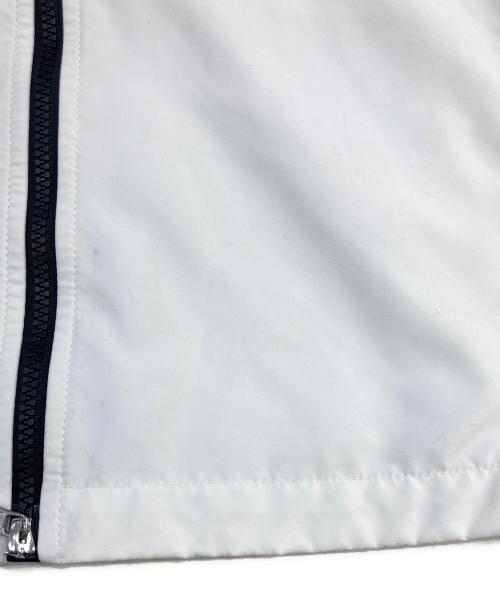 MONCLER（モンクレール）MONCLER (モンクレール) ジップアップパーカー ホワイト サイズ:SIZE 2の古着・服飾アイテム