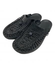 KEEN×Engineered Garments（キーン×エンジニアド ガーメンツ）の古着「UNEEK PREMIUM LEATHER SLIDE/ユニーク プレミアム レザー スライド」｜ブラック