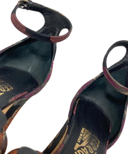 Salvatore Ferragamo（サルヴァトーレ フェラガモ）Salvatore Ferragamo (サルヴァトーレ フェラガモ) ヒールパンプス ブラック サイズ:SIZE 6Dの古着・服飾アイテム