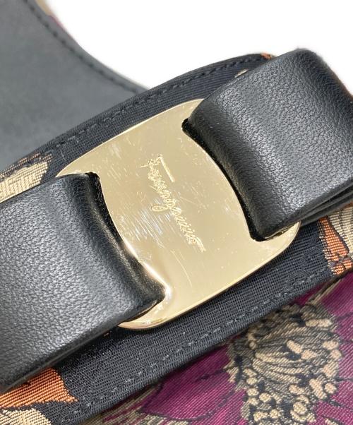 Salvatore Ferragamo（サルヴァトーレ フェラガモ）Salvatore Ferragamo (サルヴァトーレ フェラガモ) ヒールパンプス ブラック サイズ:SIZE 6Dの古着・服飾アイテム