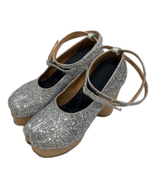 Maison Margiela（メゾンマルジェラ）Maison Margiela (メゾンマルジェラ) タビ グリッター プラットフォーム パンプス シルバー サイズ:SIZE 37の古着・服飾アイテム