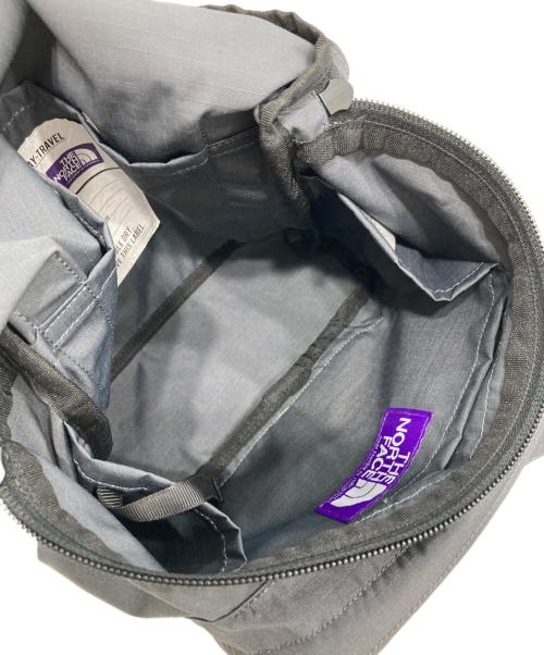 THE NORTHFACE PURPLELABEL（ザ・ノースフェイス パープルレーベル）THE NORTHFACE PURPLELABEL (ザ・ノースフェイス パープルレーベル) Mountain Wind Shoulder Bag/マウンテン ウィンド ショルダー バッグ グレーの古着・服飾アイテム