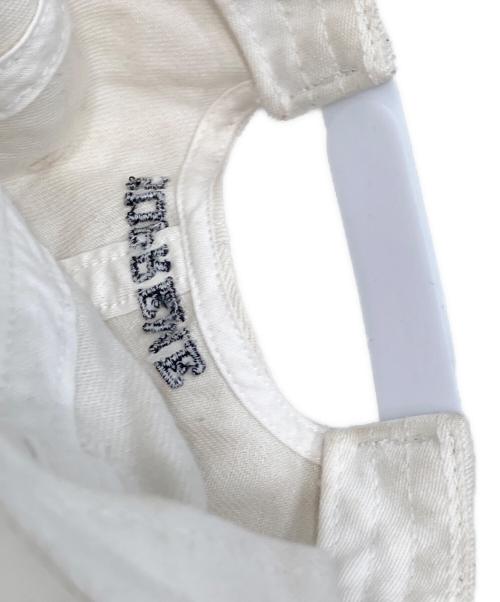 SUPREME（シュプリーム）Supreme (シュプリーム) 6パネルキャップ ホワイトの古着・服飾アイテム