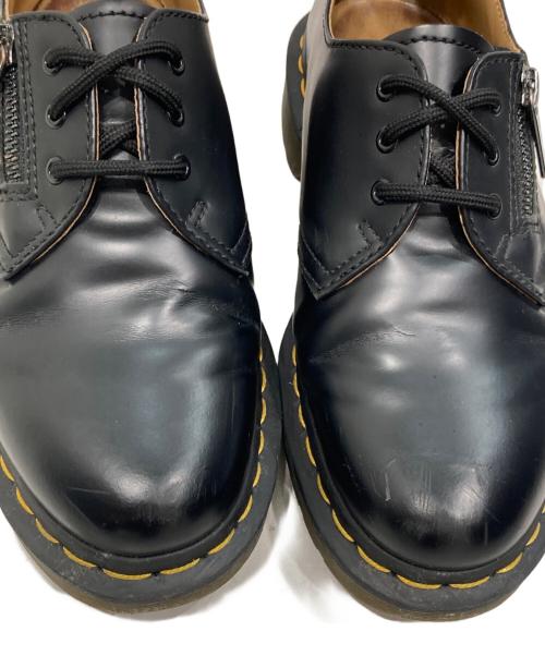 Dr.Martens（ドクターマーチン）Dr.Martens (ドクターマーチン) BEAMS (ビームス) 別注3ホールシューズ ブラック サイズ:UK5の古着・服飾アイテム
