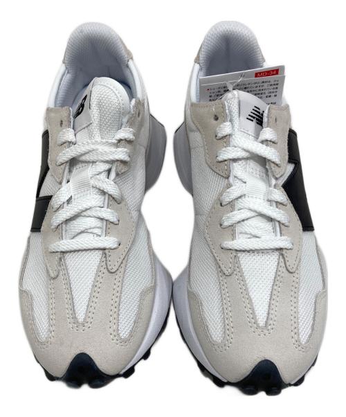NEW BALANCE（ニューバランス）NEW BALANCE (ニューバランス) 327ローカットスニーカー ホワイト サイズ:24cm 未使用品の古着・服飾アイテム