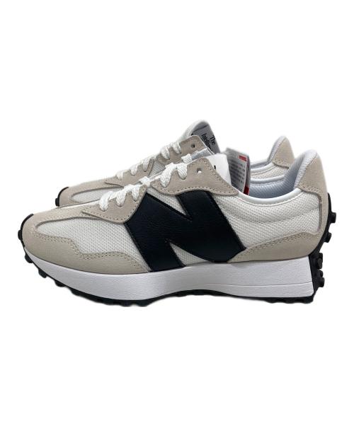 NEW BALANCE（ニューバランス）NEW BALANCE (ニューバランス) 327ローカットスニーカー ホワイト サイズ:24cm 未使用品の古着・服飾アイテム