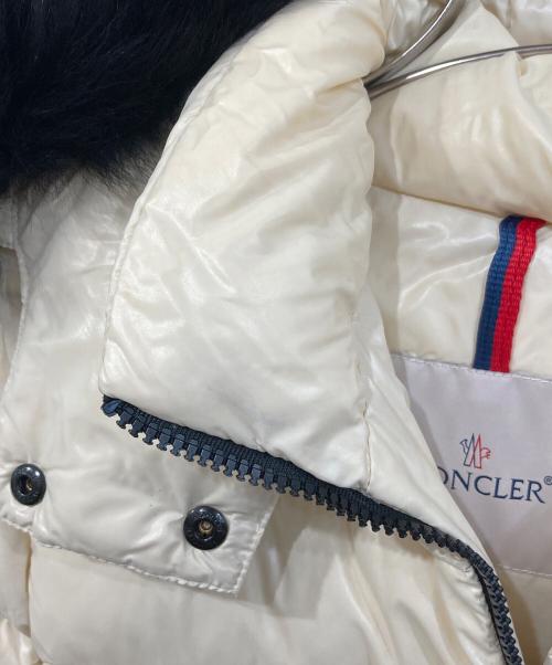 MONCLER（モンクレール）MONCLER (モンクレール) BADYFURダウンジャケット ホワイト サイズ:00の古着・服飾アイテム