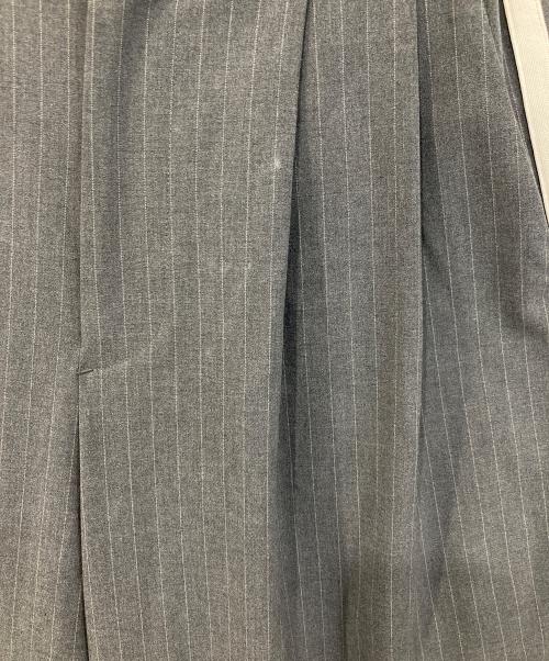 MAISON SPECIAL（メゾンスペシャル）MAISON SPECIAL (メゾンスペシャル) レイヤードダブルウエストサイドラインパンツ グレー サイズ:38の古着・服飾アイテム