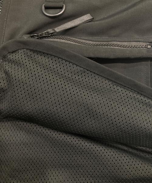 CarHartt（カーハート）CarHartt (カーハート) Elmwood Vest ブラック サイズ:SIZE Mの古着・服飾アイテム