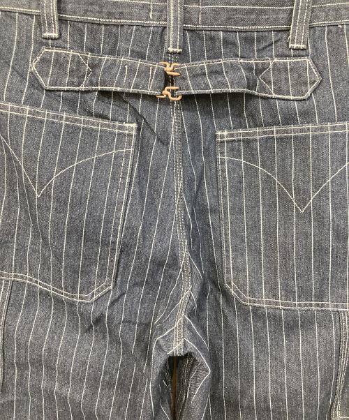 OKONKWO COMPANY（オコンクウォ カンパニー）OKONKWO COMPANY (オコンクウォ カンパニー) WABASH STRIPE DENIM　ウォバッシュストライプ パンツ インディゴ サイズ:SIZE L 未使用品の古着・服飾アイテム