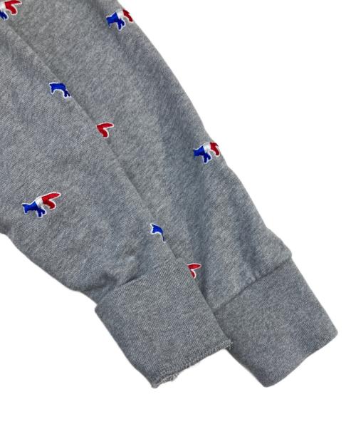 maison kitsune（メゾンキツネ）maison kitsune (メゾンキツネ) 総ロゴスウェット グレー サイズ:XXSの古着・服飾アイテム