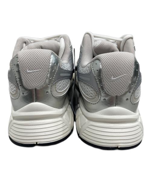 NIKE（ナイキ）NIKE (ナイキ) V5 RNR ホワイト サイズ:23.5 未使用品の古着・服飾アイテム