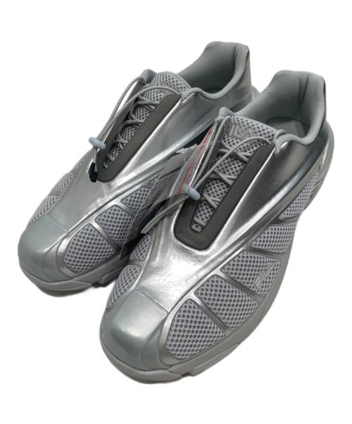 FILA（フィラ）FILA (フィラ) レプリカ2002 シルバー サイズ:27㎝ 未使用品の古着・服飾アイテム