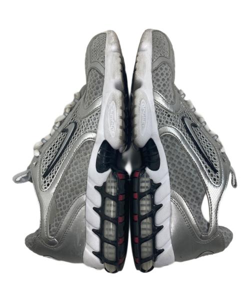 NIKE（ナイキ）NIKE (ナイキ) AIR ZOOM SPIRIDON CAGE 2 LT SMOKE GREY/METALLIC SILVER シルバー サイズ:27.5の古着・服飾アイテム
