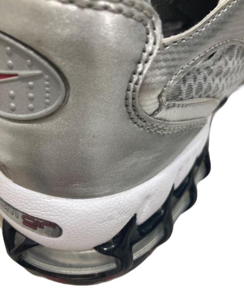 NIKE（ナイキ）NIKE (ナイキ) AIR ZOOM SPIRIDON CAGE 2 LT SMOKE GREY/METALLIC SILVER シルバー サイズ:27.5の古着・服飾アイテム