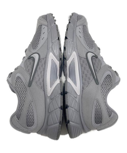 NIKE（ナイキ）NIKE (ナイキ) V5 RNR スニーカー グレー サイズ:SIZE 26.5cm 未使用品の古着・服飾アイテム