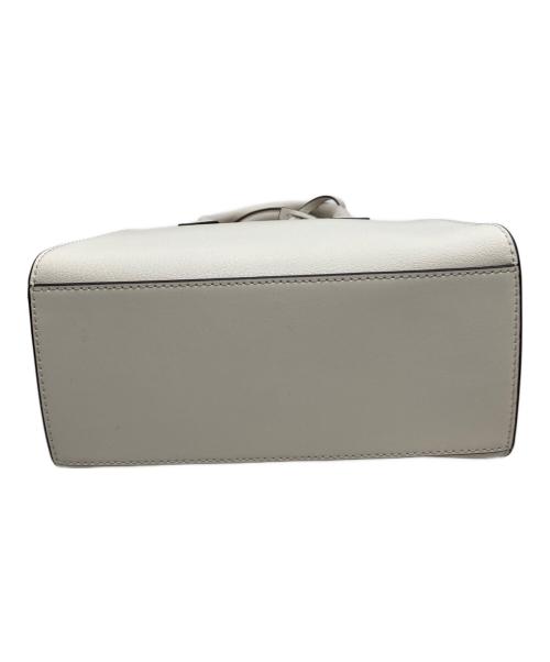 MICHAEL KORS（マイケル・コース）MICHAEL KORS (マイケル・コース) 2WAYショルダーバッグ ホワイトの古着・服飾アイテム