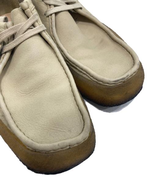 CLARKS ORIGINALS（クラークス オリジナルズ）CLARKS ORIGINALS (クラークス オリジナルズ) WALLABEEシューズ ベージュ サイズ:28の古着・服飾アイテム