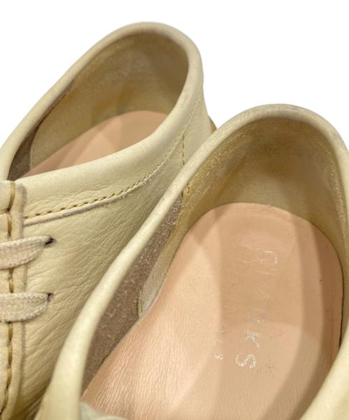 CLARKS ORIGINALS（クラークス オリジナルズ）CLARKS ORIGINALS (クラークス オリジナルズ) WALLABEEシューズ ベージュ サイズ:28の古着・服飾アイテム