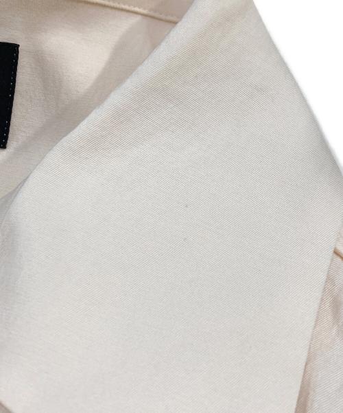 Needles（ニードルズ）Needles (ニードルズ) Papillon Emb  S S shirt/パピヨン・エンブ・ショートスリーブ・シャツ アイボリー サイズ:SIZE Sの古着・服飾アイテム