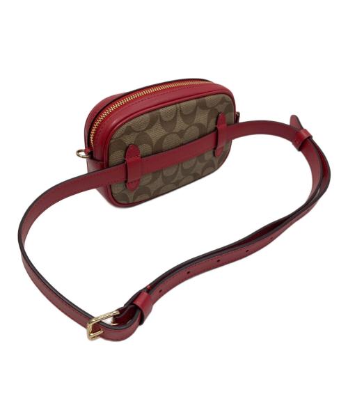 COACH（コーチ）COACH (コーチ) シグネチャー ベルトバッグ ベージュ×レッドの古着・服飾アイテム