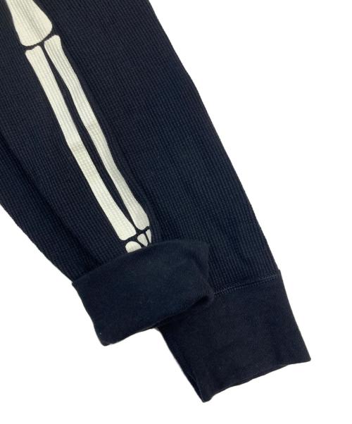 SUPREME（シュプリーム）SUPREME (シュプリーム) Hanes (ヘインズ) Bones Thermal Crew Black ブラック サイズ:SIZE Mの古着・服飾アイテム