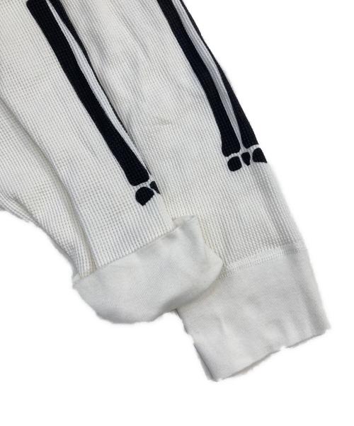 SUPREME（シュプリーム）SUPREME (シュプリーム) Hanes (ヘインズ) Bones Thermal Crew White ホワイト サイズ:SIZE Mの古着・服飾アイテム