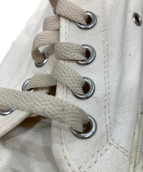Maison Margiela（メゾンマルジェラ）Maison Margiela (メゾンマルジェラ) Destroy processing TABI SNEAKERS ホワイト サイズ:42の古着・服飾アイテム