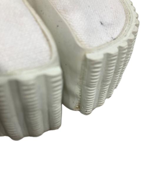 Maison Margiela（メゾンマルジェラ）Maison Margiela (メゾンマルジェラ) Destroy processing TABI SNEAKERS ホワイト サイズ:42の古着・服飾アイテム
