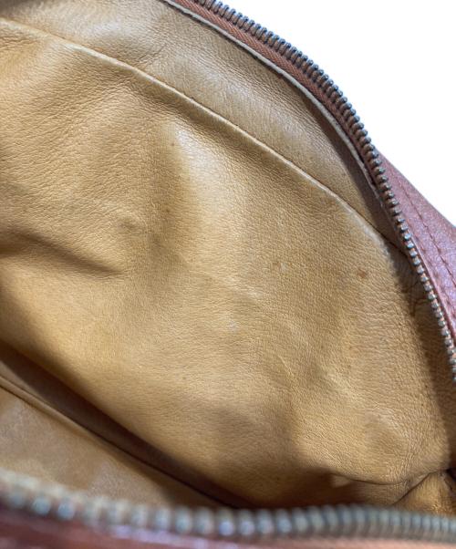 MCM（エムシーエム）MCM (エムシーエム) ヴィセトス ショルダーバッグ ブラウンの古着・服飾アイテム