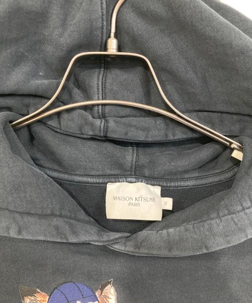 maison kitsune（メゾンキツネ）MAISON KITSUNE (メゾンキツネ) プルオーバーパーカー ブラック サイズ:SIZE XLの古着・服飾アイテム