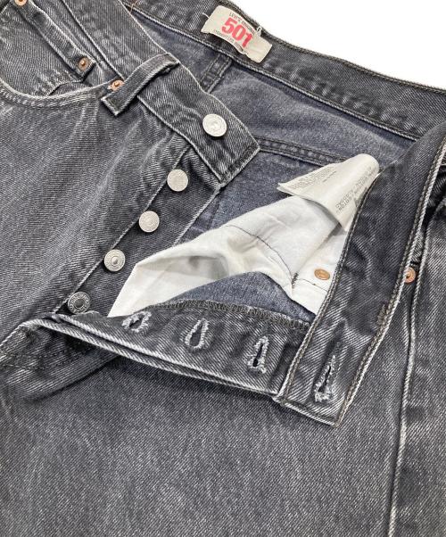 LEVI'S（リーバイス）LEVI'S (リーバイス) 501先染めデニムパンツ ブラック サイズ:SIZE 81cm (W32)の古着・服飾アイテム