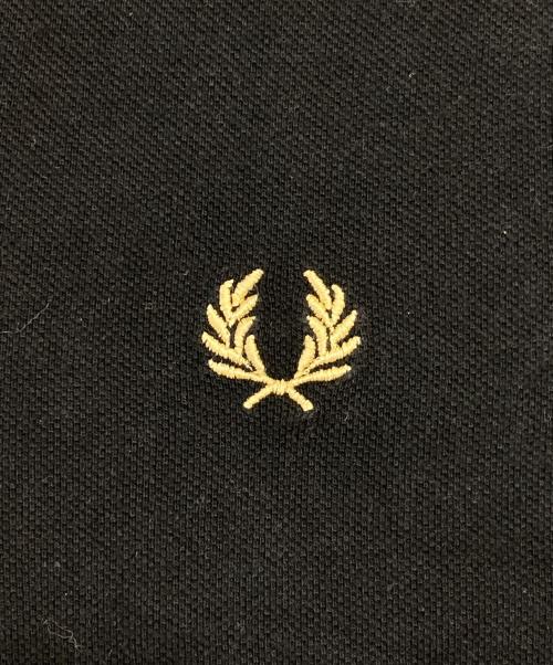 FRED PERRY（フレッドペリー）FRED PERRY (フレッドペリー) ポロシャツ ブラック サイズ:SIZE 40の古着・服飾アイテム