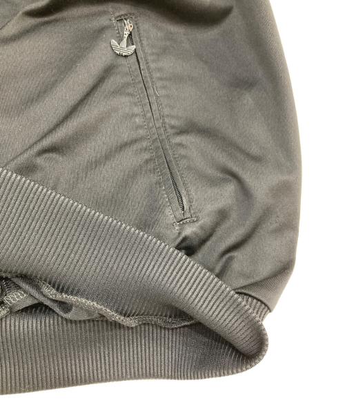 adidas（アディダス）adidas (アディダス) トラックジャケット ブラック サイズ:SIZE Mの古着・服飾アイテム