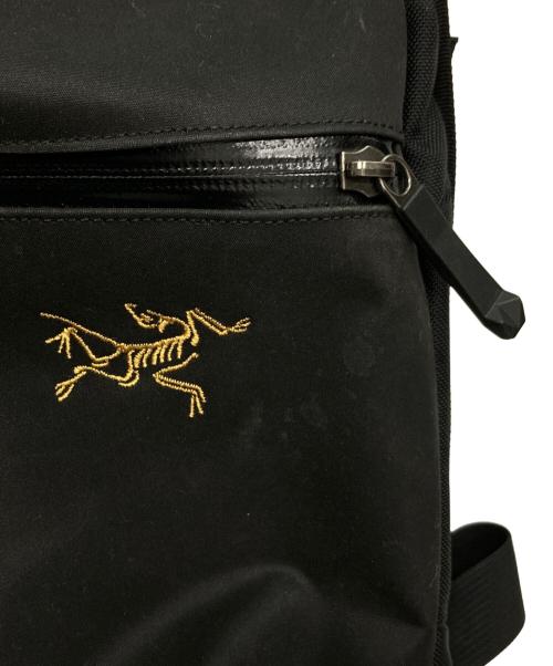 ARC'TERYX（アークテリクス）ARC'TERYX (アークテリクス) Arro8 ショルダーバッグ ブラックの古着・服飾アイテム