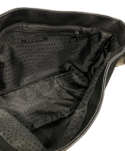 ARMANI EXCHANGE（アルマーニ エクスチェンジ）ARMANI EXCHANGE (アルマーニ エクスチェンジ) メッセンジャーバッグ ブラックの古着・服飾アイテム