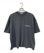 COOTIE PRODUCTIONSクーティープロダクツ）の古着「ロゴTシャツ」｜グレー
