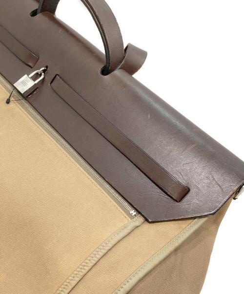 HERMES（エルメス）HERMES (エルメス) エールバッグジップ50 ブラウン×ベージュの古着・服飾アイテム