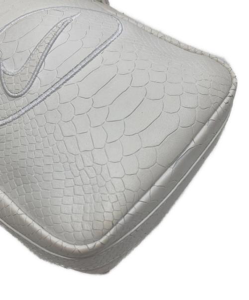 NIKE（ナイキ）NIKE (ナイキ) SUPREME (シュプリーム) ショルダーバッグ ホワイトの古着・服飾アイテム