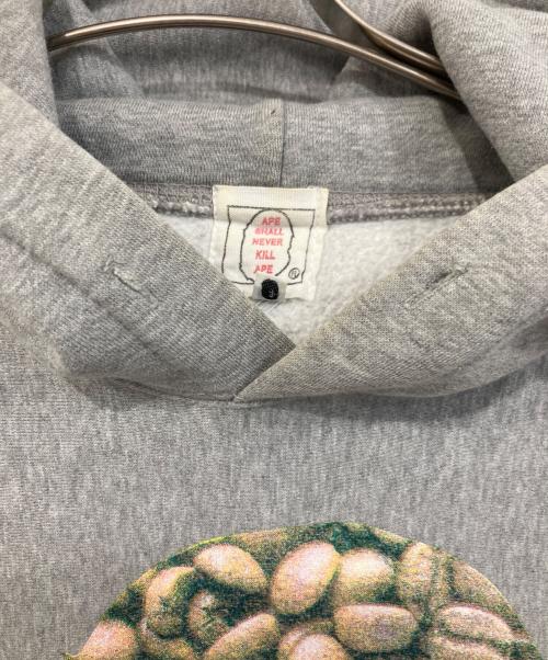 A BATHING APE（アベイシングエイプ）A BATHING APE (アベイシングエイプ) プリントパーカー グレー サイズ:SIZE Lの古着・服飾アイテム